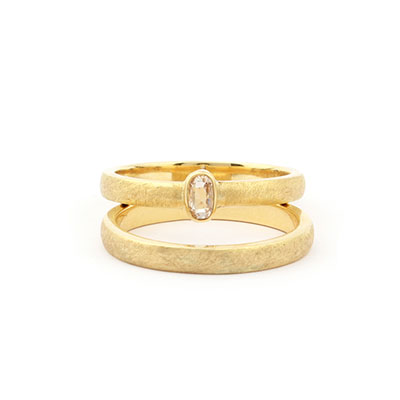 Ring met ovale vintage diamant.